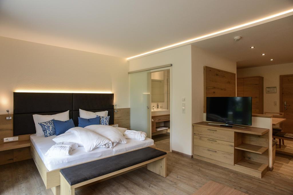 R Appartements Tannheim Zimmer foto
